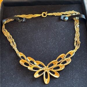 Gold 14k gold Floral Necklace with Intricate Design